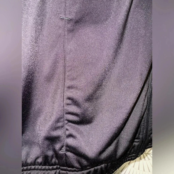 Puma Women’s Large Full Zipper Track Jacket Black/White - Picture 8 of 8